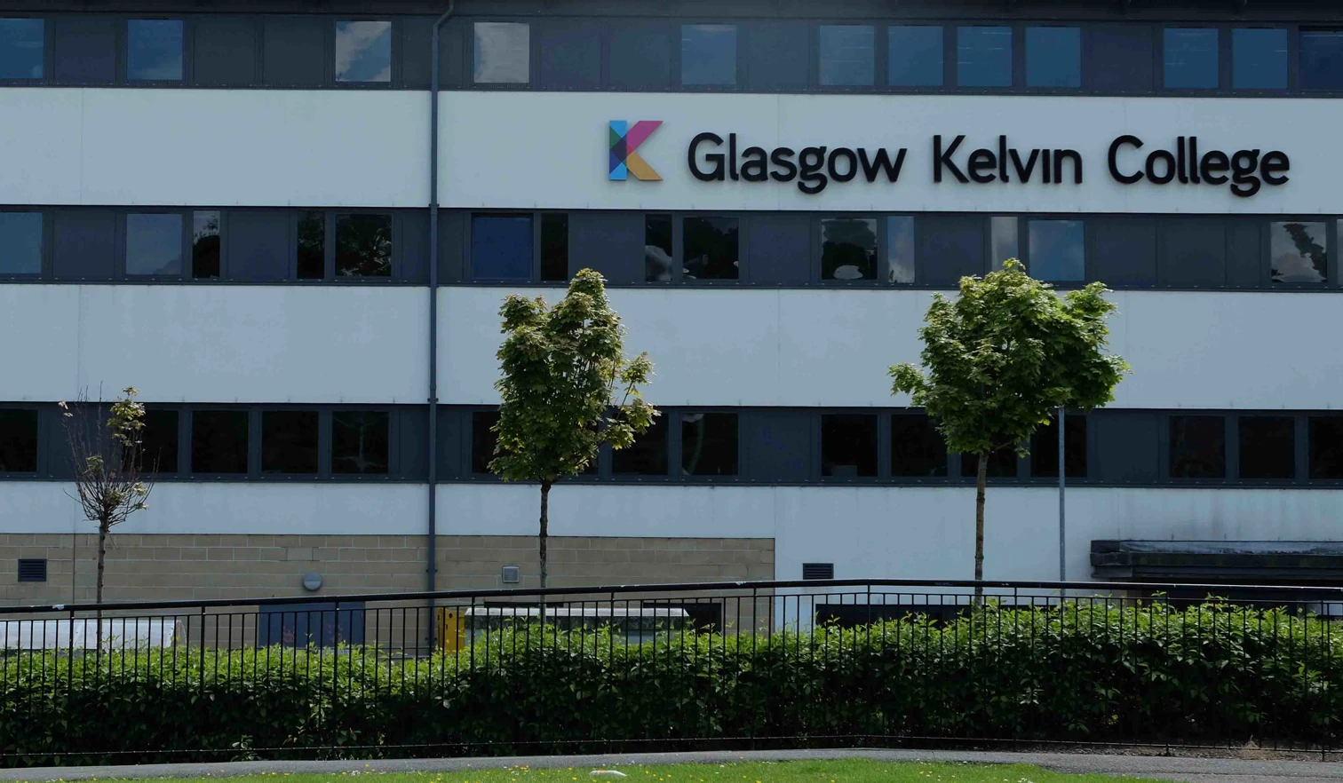 Side view of Glasgow Kelvin College Easterhouse Campus featuring the building’s modern architecture and glass-panelled exterior. Side view of Glasgow Kelvin College Easterhouse Campus featuring the building’s modern architecture and glass-panelled exterior.